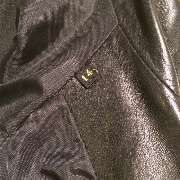 Ann Maria Barrett of Paris Black Leather Jacket Size 14 - Picture 6 of 8